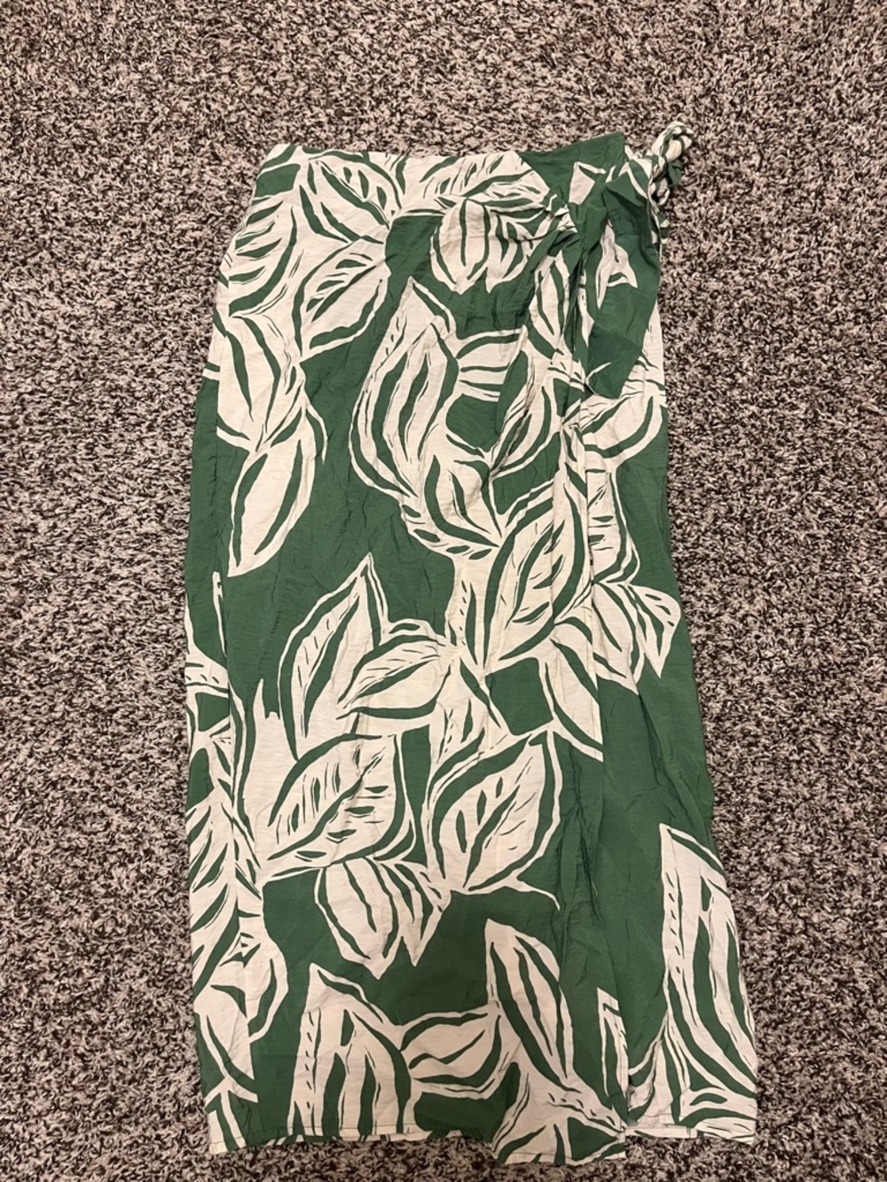 Rachel Zoe Green and White Leaf-Print Sarong Skirt